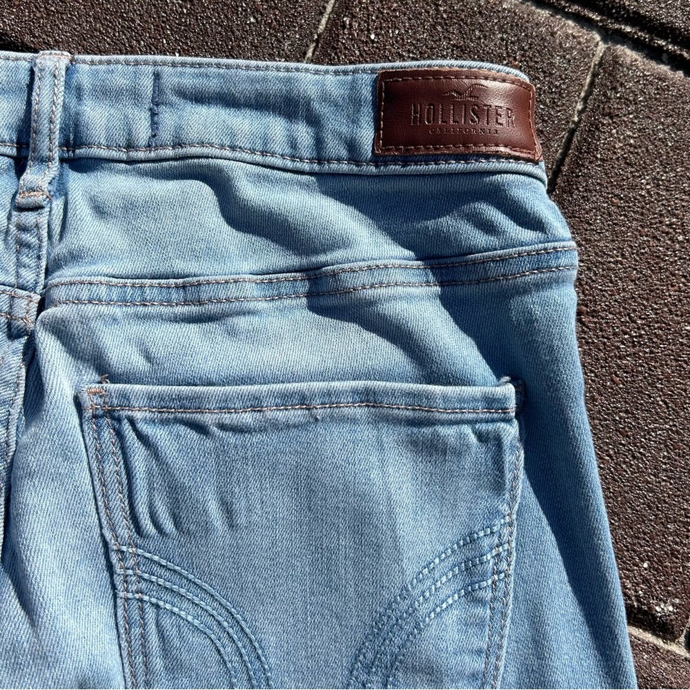 Hollister High Rise Super Skinny Jeans - Picture 9 of 10